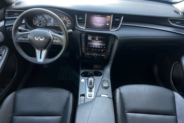 2023 INFINITI QX50 LUXE