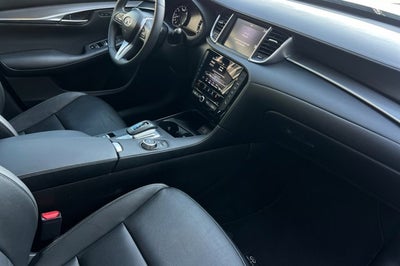 2023 INFINITI QX50 LUXE