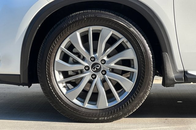 2023 INFINITI QX50 LUXE