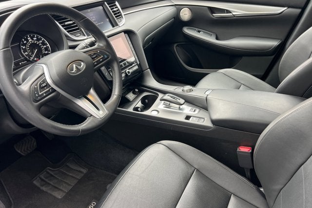 2023 INFINITI QX50 LUXE