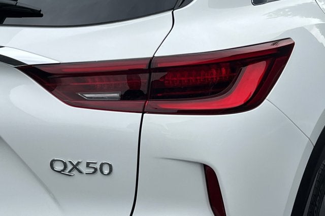 2023 INFINITI QX50 LUXE