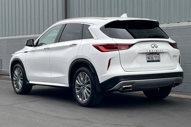 2023 INFINITI QX50 LUXE