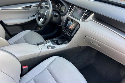 2023 INFINITI QX50 LUXE