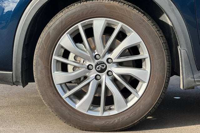 2023 INFINITI QX50 LUXE