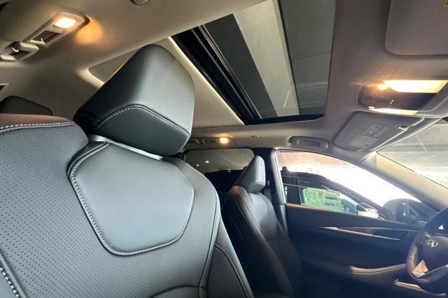 2027 INFINITI QX60 LUXE