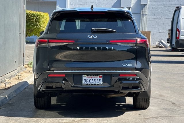 2023 INFINITI QX60 LUXE