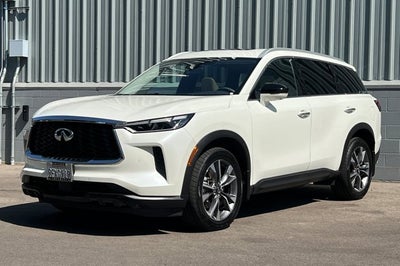 2023 INFINITI QX60 LUXE