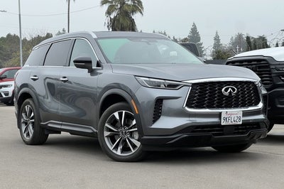2023 INFINITI QX60 LUXE