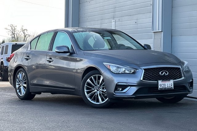 2023 INFINITI Q50 LUXE