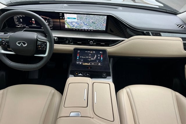 2025 INFINITI QX80 PURE