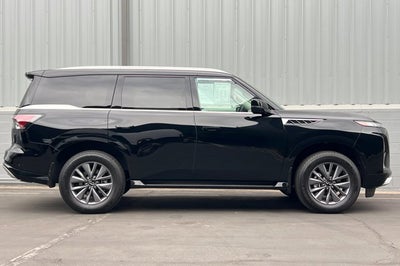 2025 INFINITI QX80 PURE