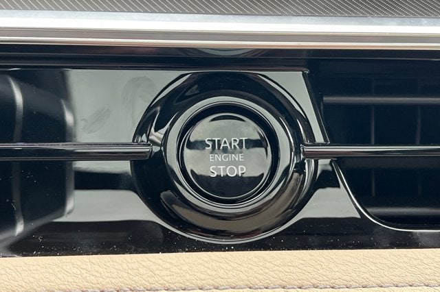 2025 INFINITI QX80 PURE