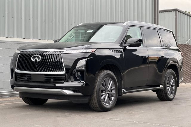 2025 INFINITI QX80 PURE