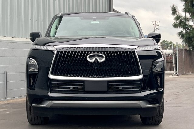 2025 INFINITI QX80 PURE