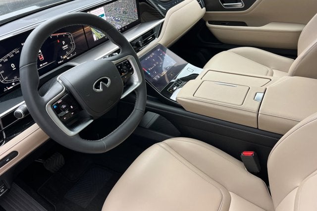 2025 INFINITI QX80 PURE