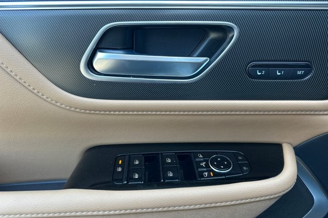 2027 INFINITI QX80 LUXE
