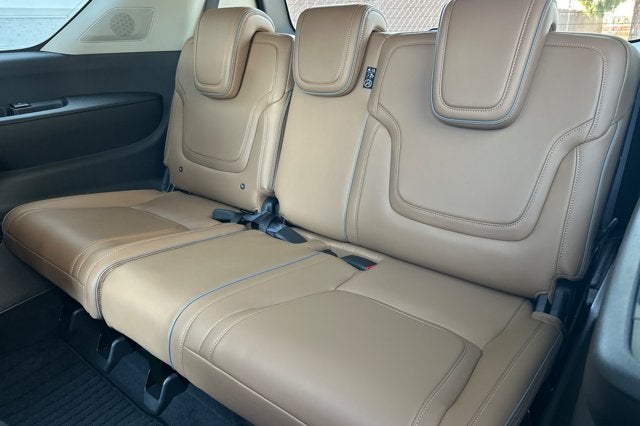 2027 INFINITI QX80 LUXE