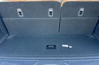 2027 INFINITI QX80 LUXE
