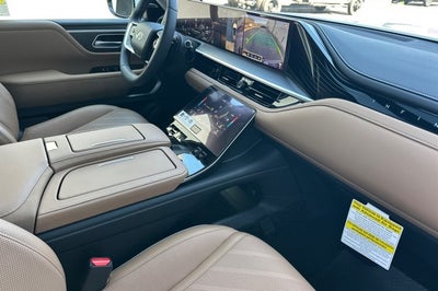 2027 INFINITI QX80 LUXE
