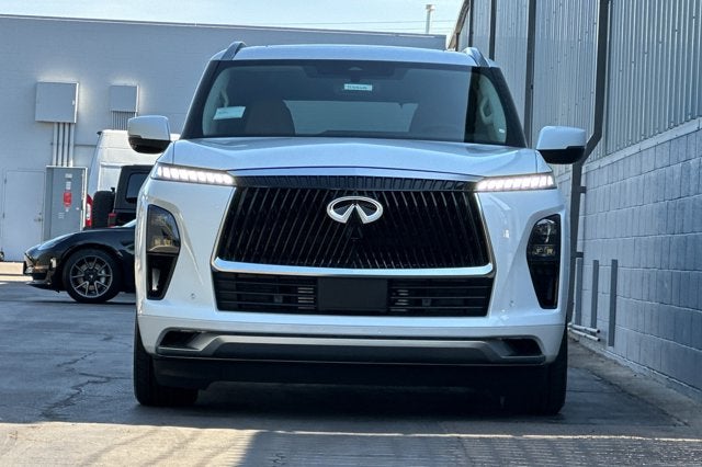 2027 INFINITI QX80 LUXE