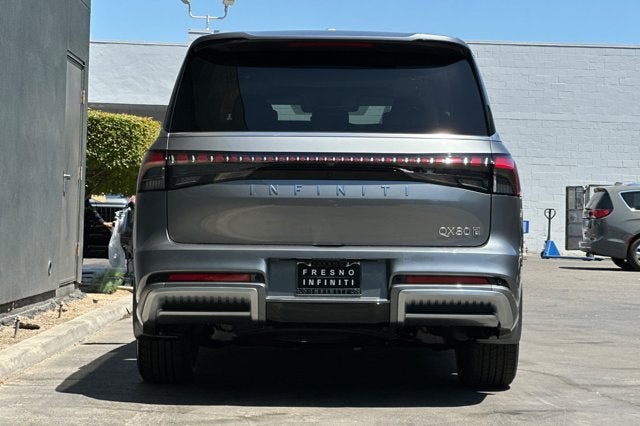 2027 INFINITI QX80 LUXE
