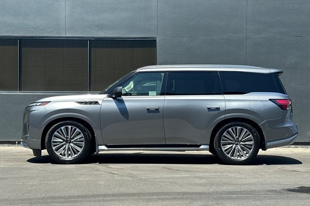 2027 INFINITI QX80 LUXE