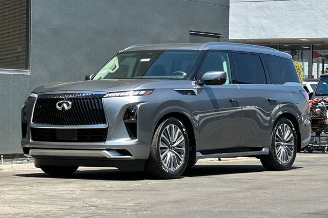 2027 INFINITI QX80 LUXE