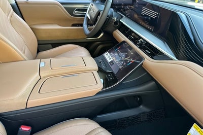 2026 INFINITI QX80 Luxe 4WD