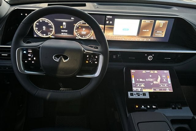 2026 INFINITI QX80 Luxe 4WD