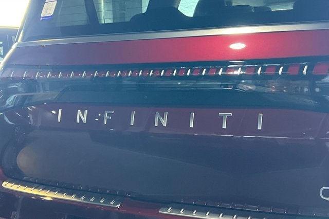 2026 INFINITI QX80 Luxe 4WD