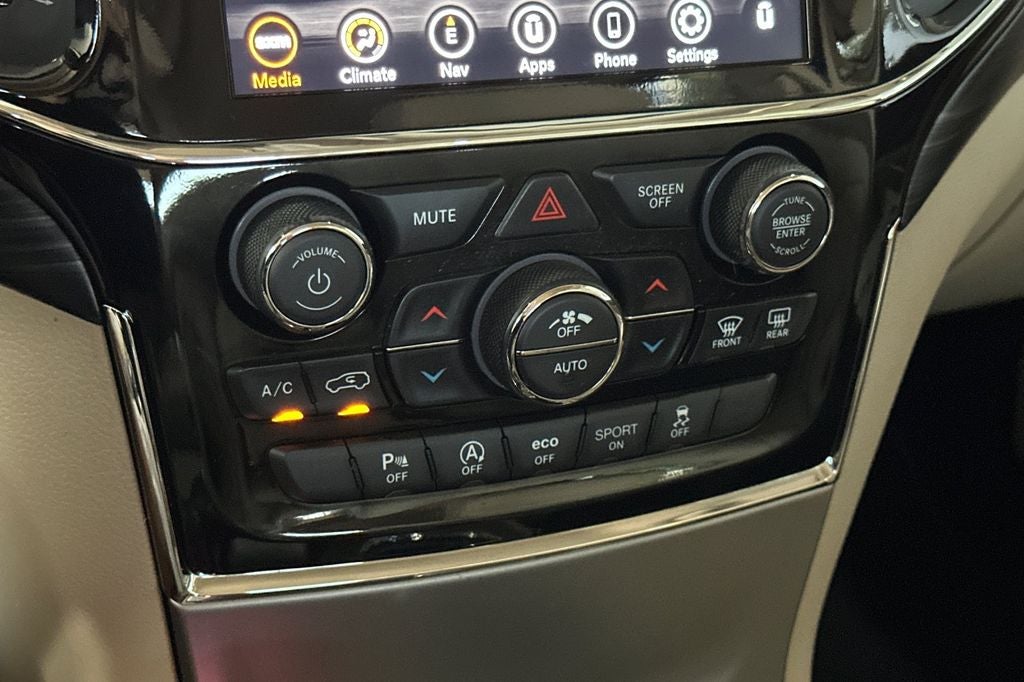 2022 Jeep Grand Cherokee WK Laredo E