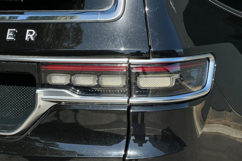 2022 Jeep Grand Wagoneer Series I