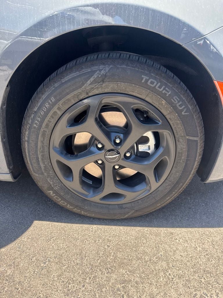 2022 Chrysler Pacifica Hybrid Touring L