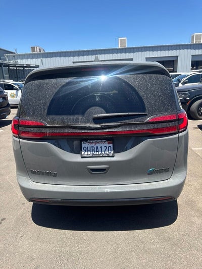 2022 Chrysler Pacifica Hybrid Touring L