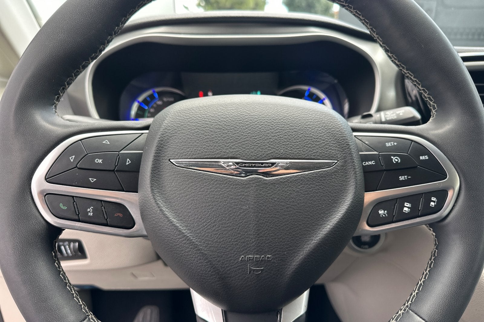 2024 Chrysler Pacifica Hybrid Select
