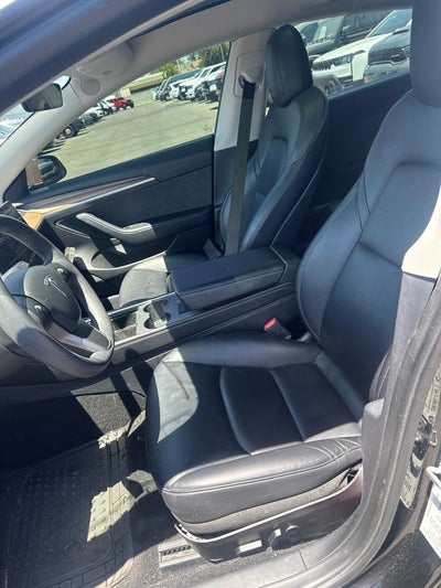 2022 Tesla Model 3 Base
