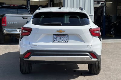 2025 Chevrolet Trax LT