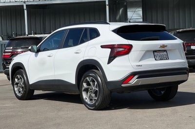 2025 Chevrolet Trax LT